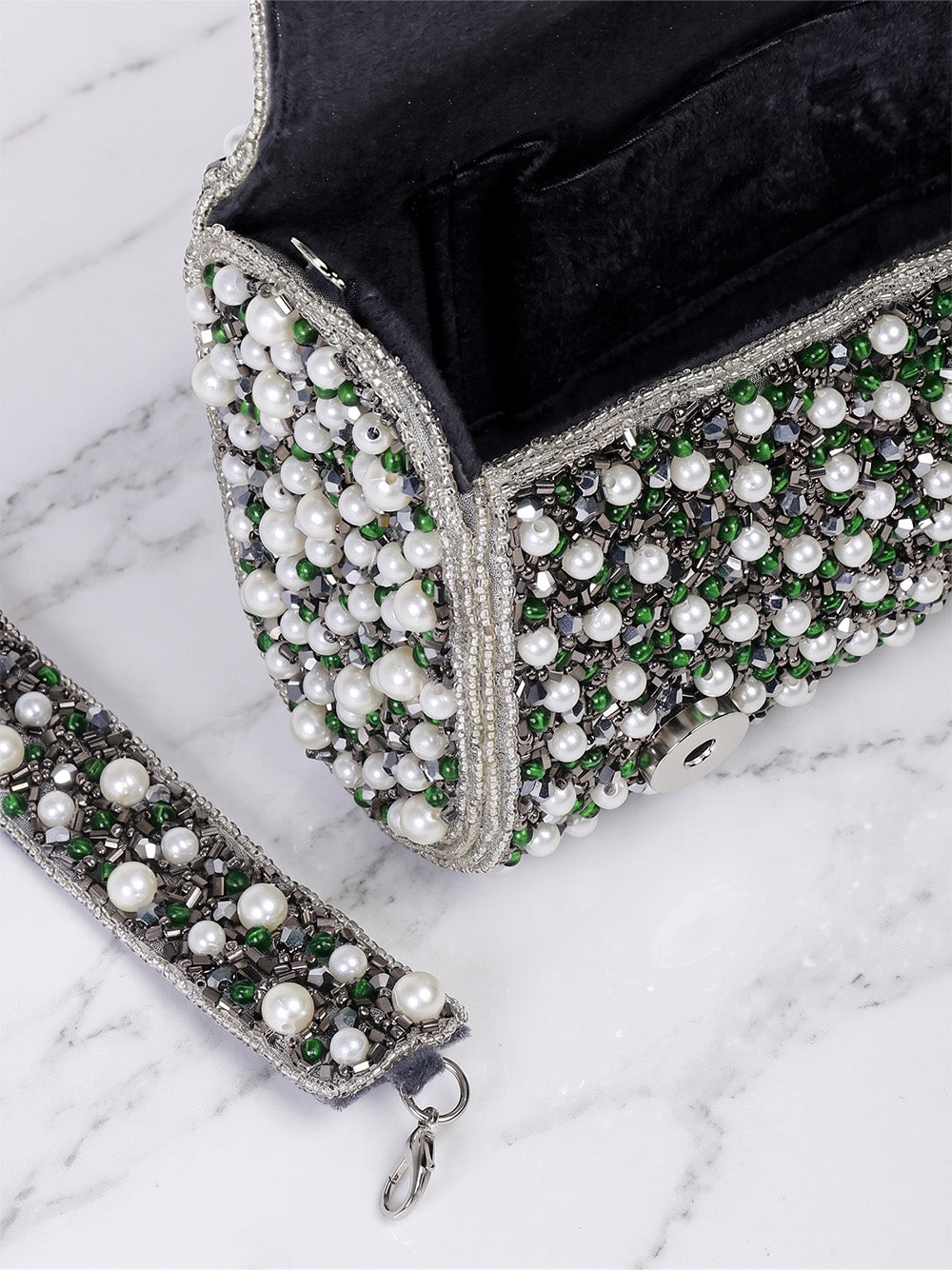 White & Green Pearl